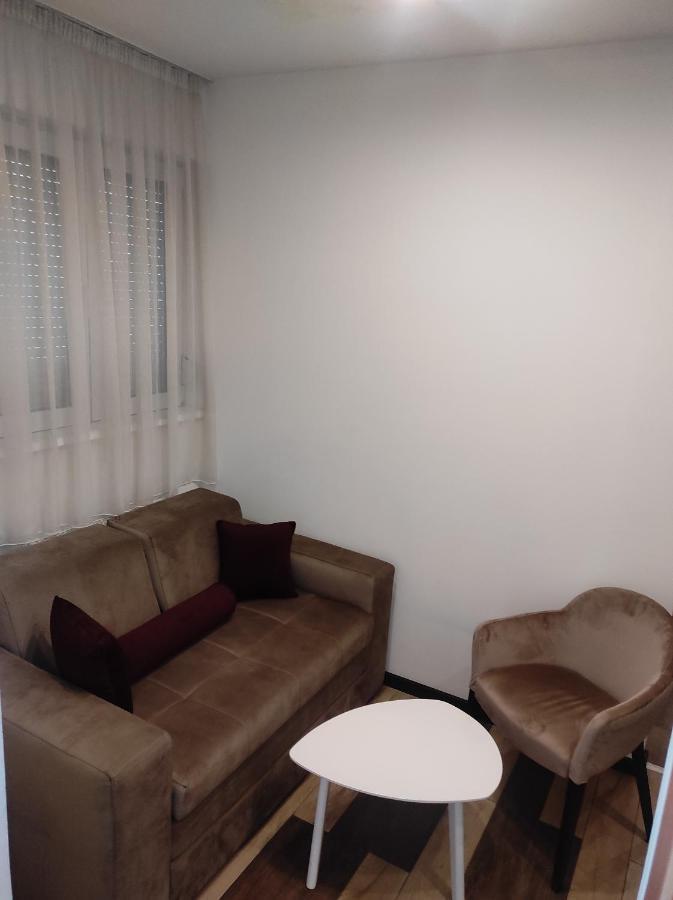 Prima Lux Apartments & Studio Ni Exteriör bild