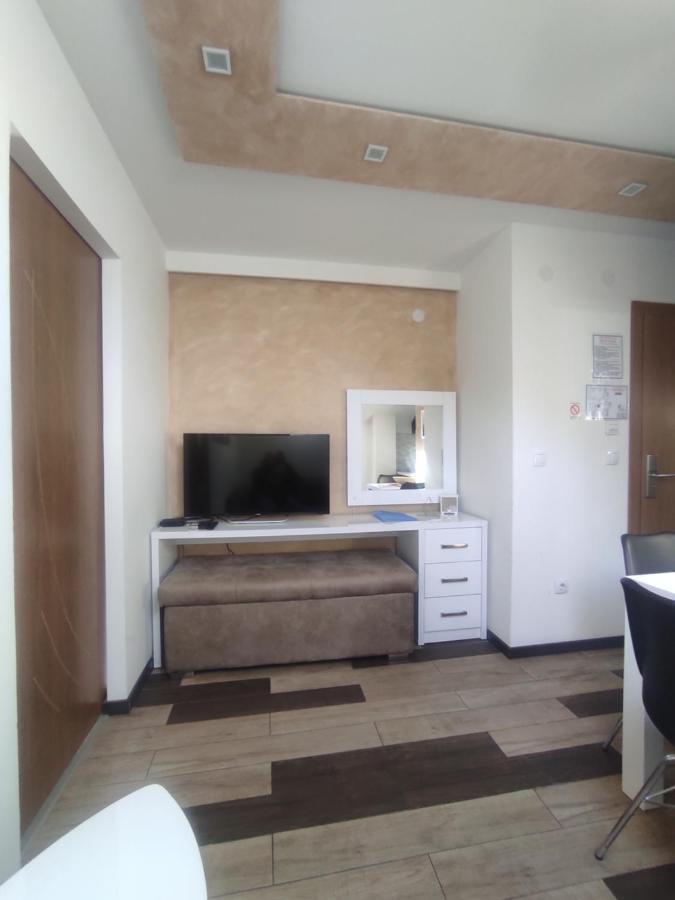 Prima Lux Apartments & Studio Ni Exteriör bild