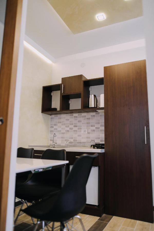 Prima Lux Apartments & Studio Ni Exteriör bild