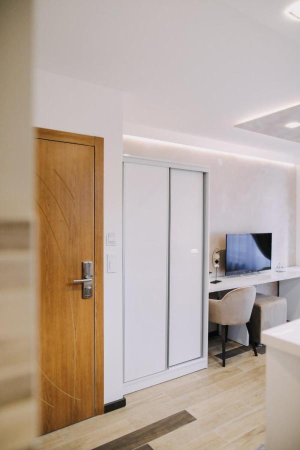 Prima Lux Apartments & Studio Ni Exteriör bild