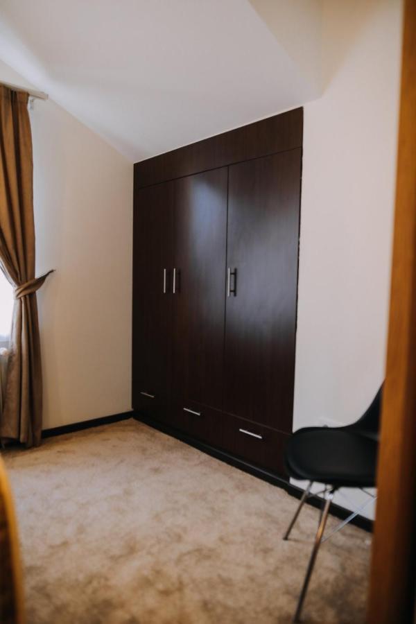 Prima Lux Apartments & Studio Ni Exteriör bild